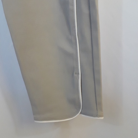 (NWT) Hue Womens Gray Piped Polished Twill Skimmer Leggings Sizes XS/S/M/L - Picture 5 of 7